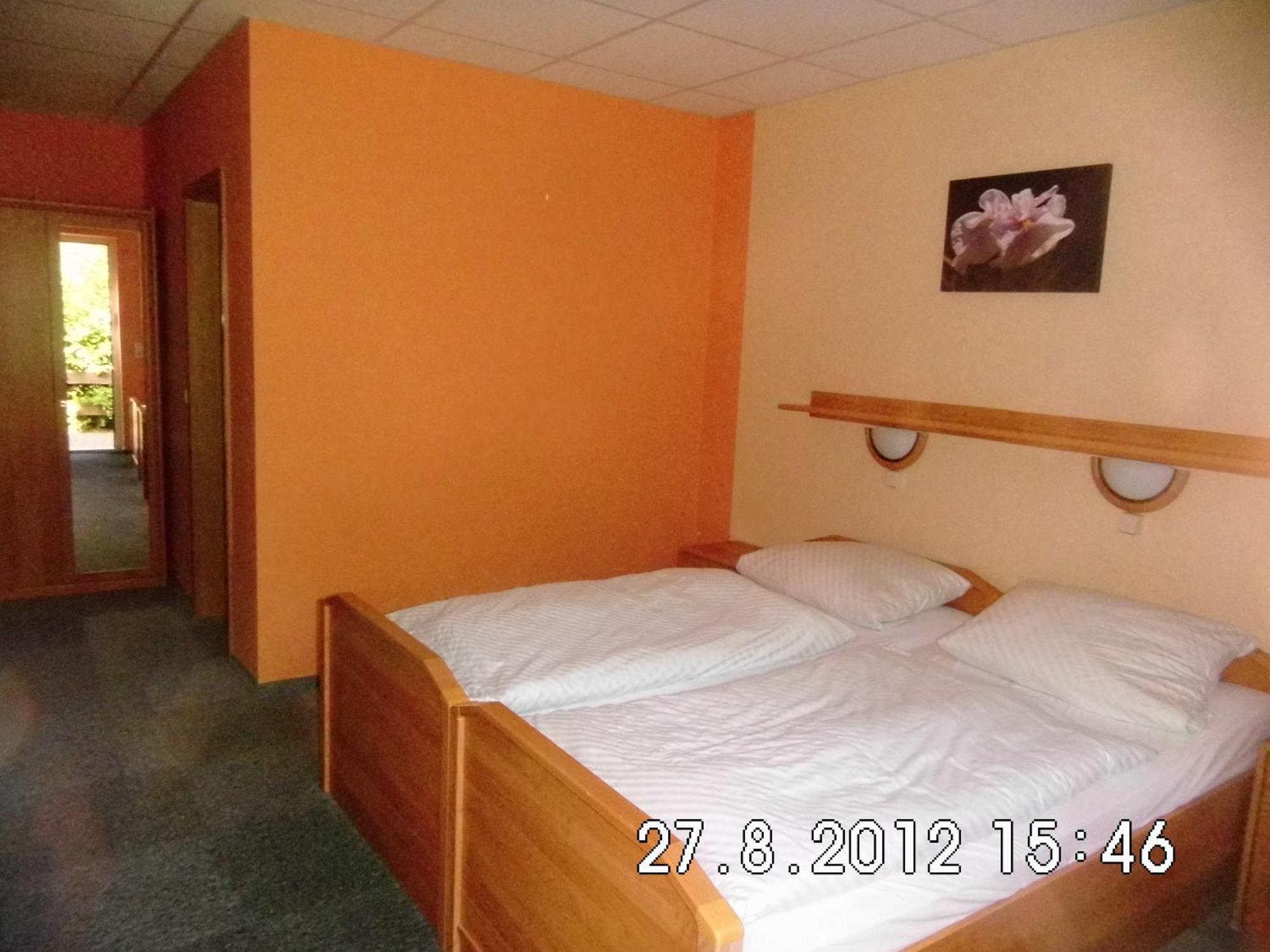 Hotel-Garni "Hof Von Hannover" Wittmund Esterno foto