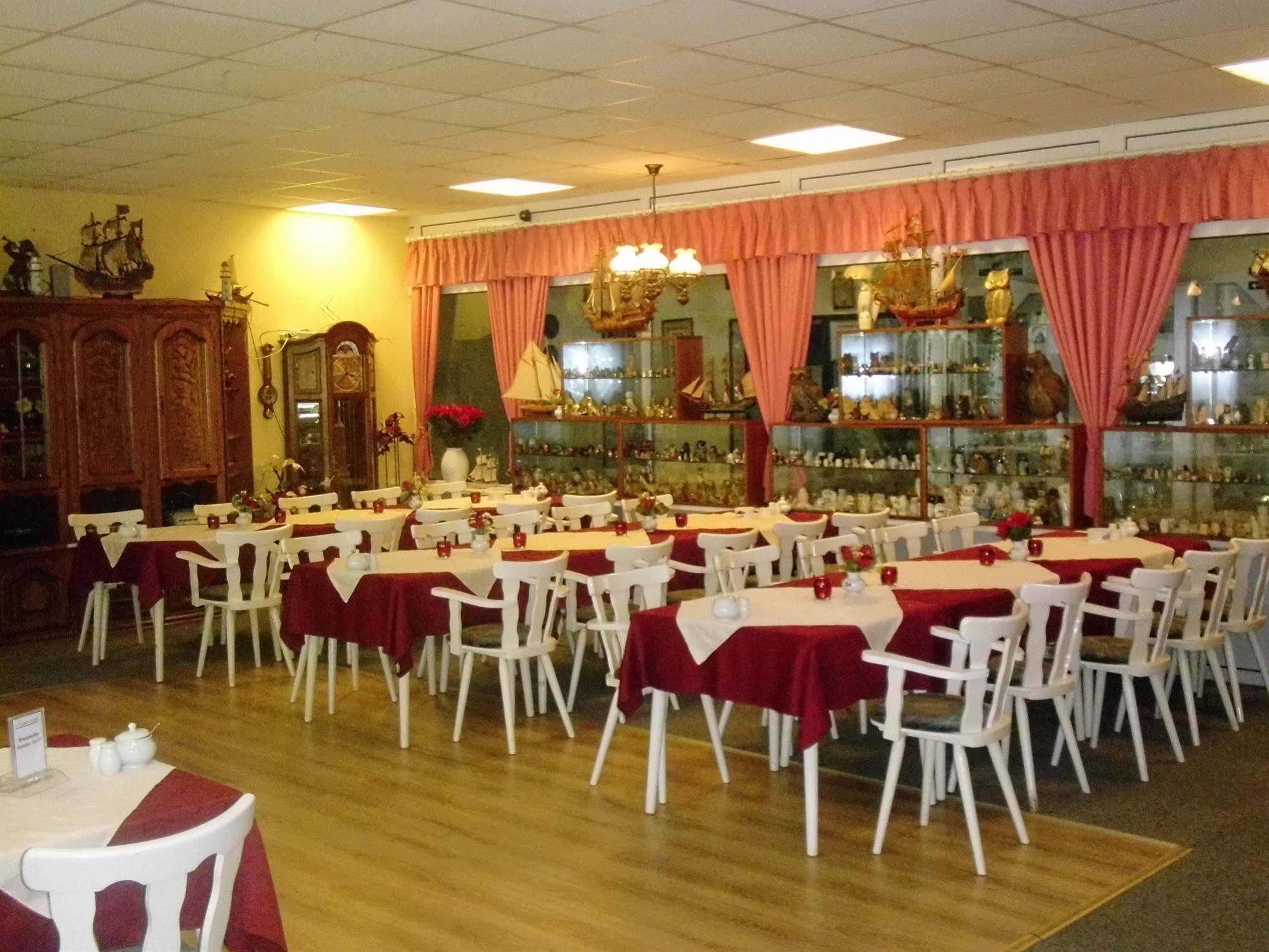 Hotel-Garni "Hof Von Hannover" Wittmund Esterno foto